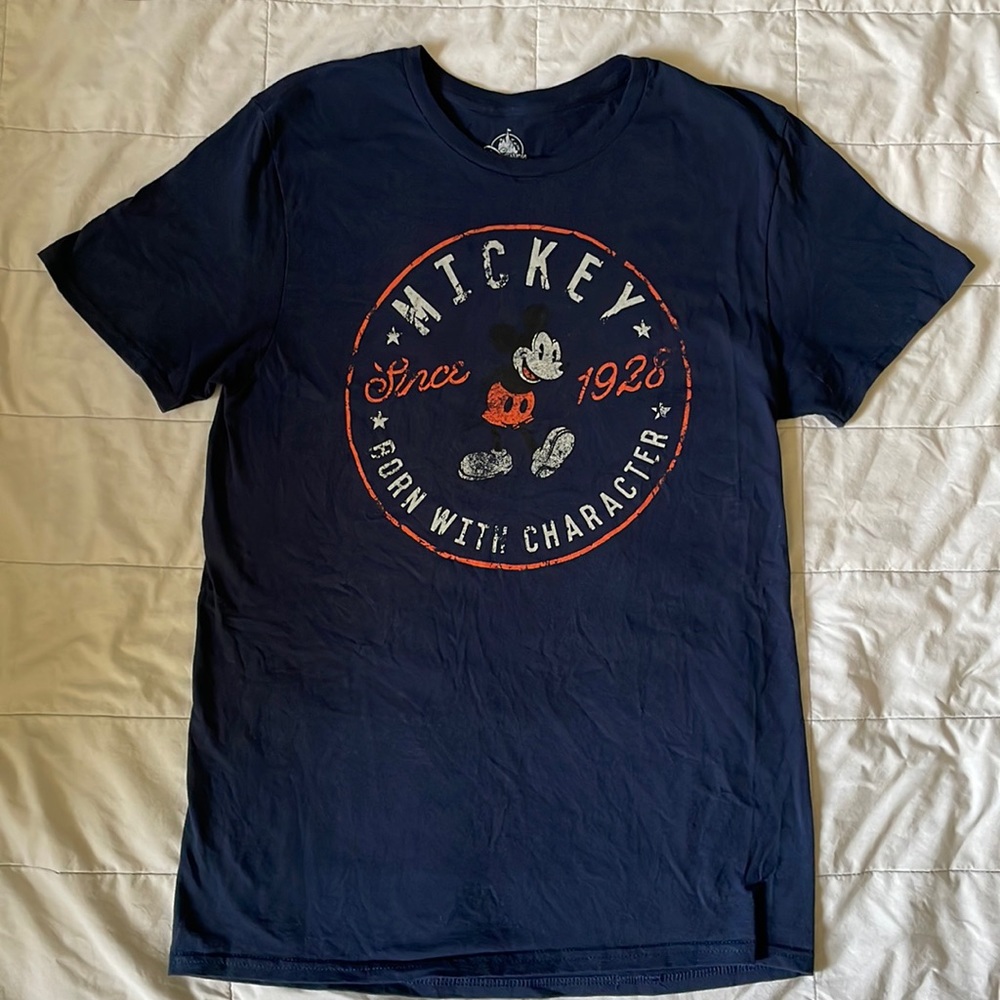 Mickey Mouse Disney shirt size M